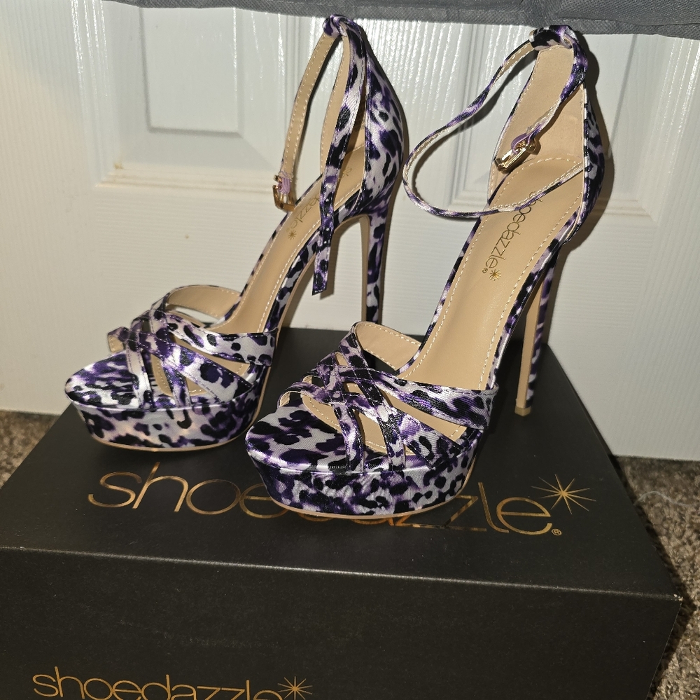 Purple leopard print high heels New Shoe Dazzle - Picture 3 of 3
